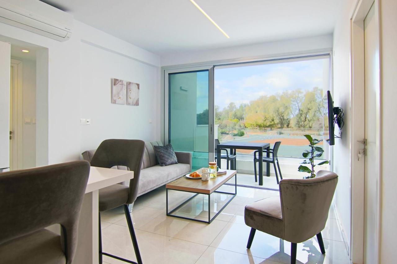 Phaedrus Living - Seaside Executive Flat Harbour 204 Apartman Paphos Kültér fotó